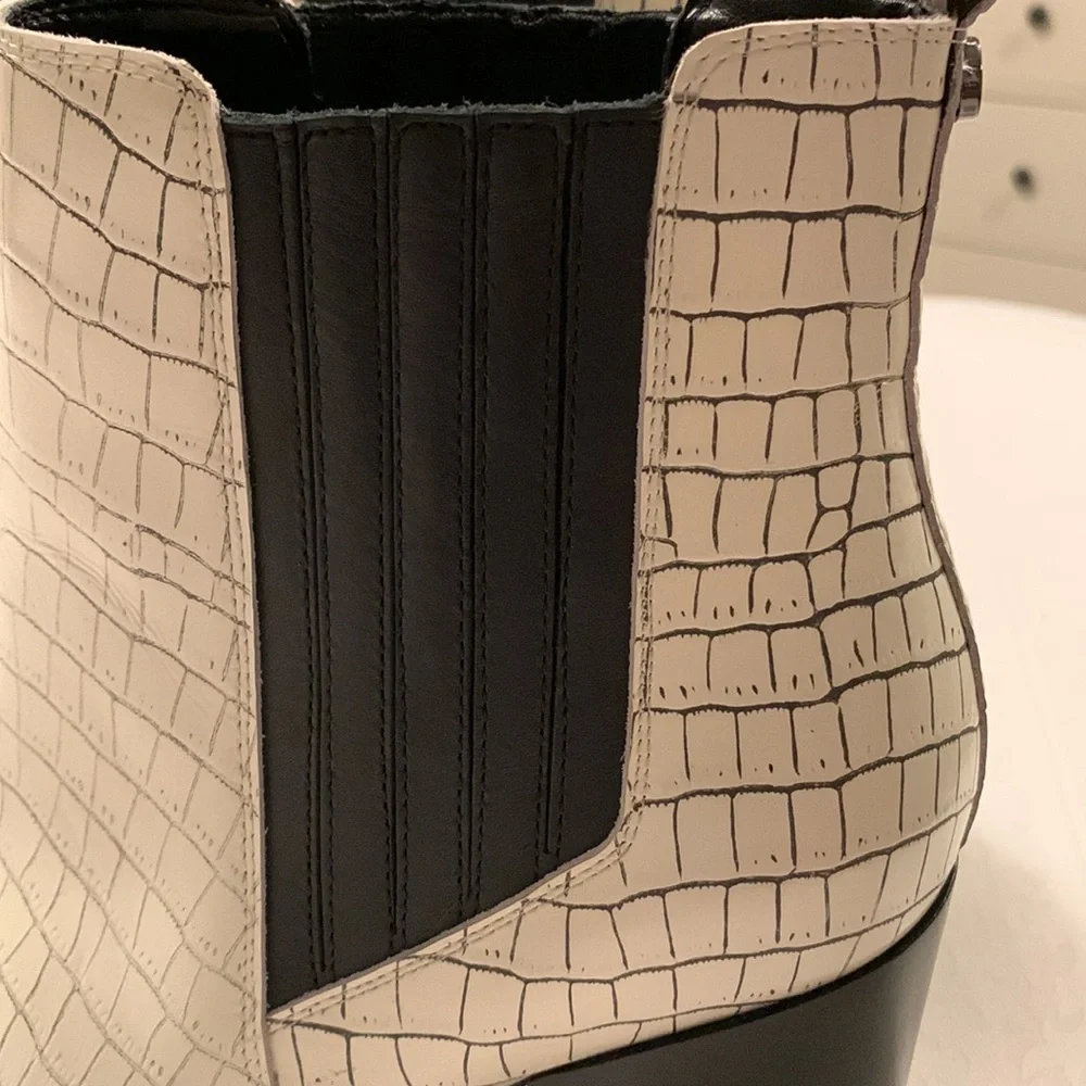 Mark Fisher LTD Taline Croc-Embossed SZ 11 Leather Booties Rodeo Western - Picture 13 of 14